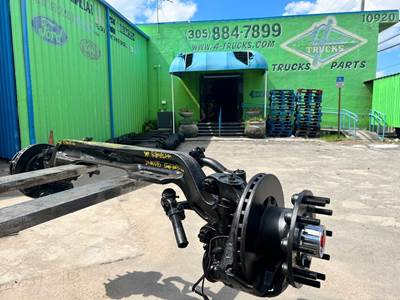2015 Spicer 20.000LBS Front Axle Assembly