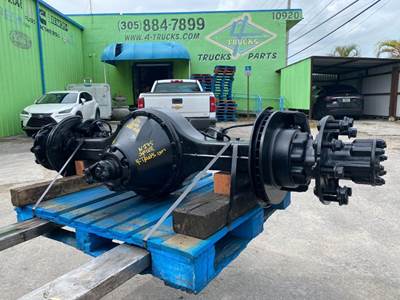 2006 Spicer N175 Front Axle Assembly