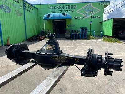 2006 Spicer N175 Front Axle Assembly