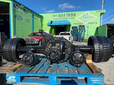 2007 Spicer 21060S Rear Axle Assembly