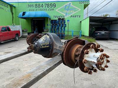 1999 Spicer N175 Rear Axle Assembly