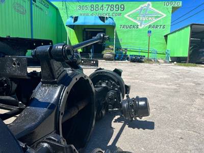 2000 Eaton DS461 Axle Housing