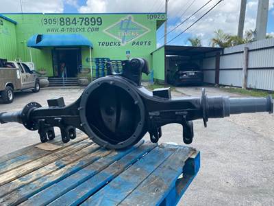 2009 Eaton RS461 Axle Housing