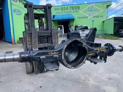 2011 Spicer Front Axle Housing