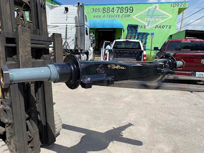 2009 Mack CAST IRON 44.000LBS Axle Housing