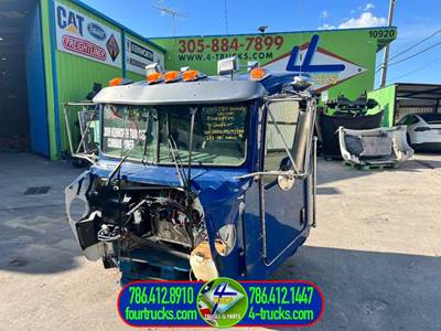 2009 Kenworth T800 Cab Assembly