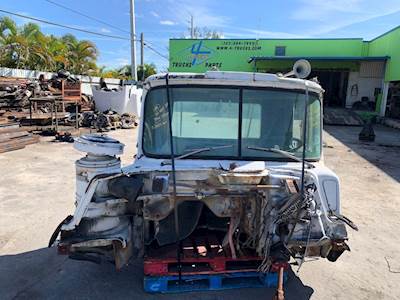 1989 Mack DM Cab Assembly