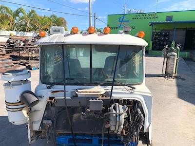 1991 Mack RD690S Cab Assembly