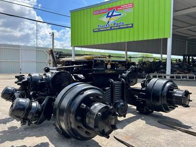 2003 Mack Camel Back Cutoff