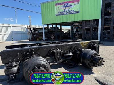 2010 Volvo AIRRIDE Cutoff