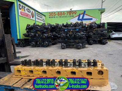 1996 Caterpillar 3406C Cylinder Head