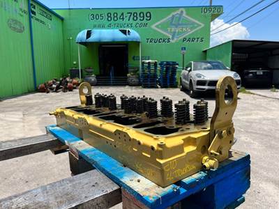 2002 Caterpillar C10 Cylinder Head