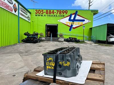 2003 Mack E7 E-Tech Cylinder Head