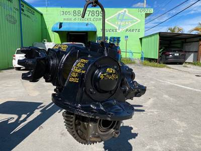 2009 Mack CRD92 Differential