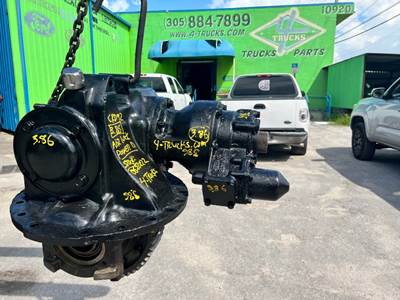 2009 Mack CRD92 Differential