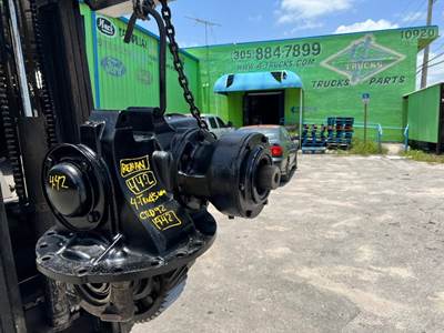 2009 Mack CRD92 Differential