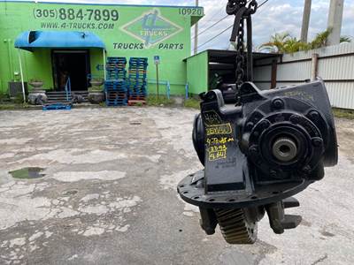 2009 Mack CRD93 Differential