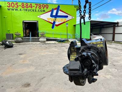 2011 Mack CRD93 Differential