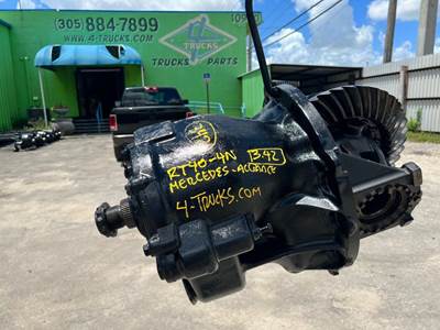 2009 Mercedes-Benz RT40-4N Differential