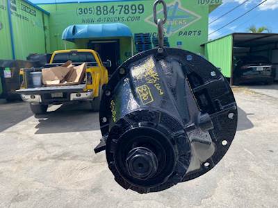 2009 Spicer RS404 Differential 3.70 RATIO