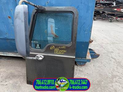 2014 Mack CXU632 Door