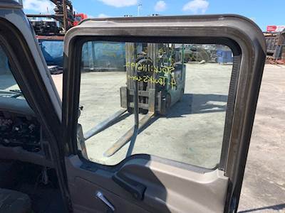 2007 Mack Granite Door