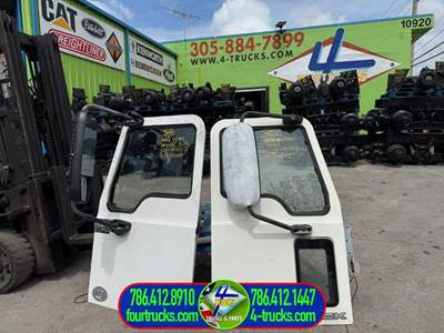 2014 Mack Vision Door