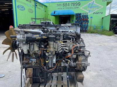 2013 Detroit DD15 Engine