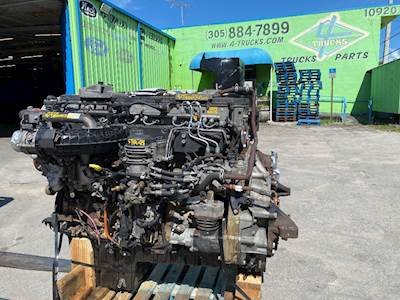 2014 Detroit DD15 Engine