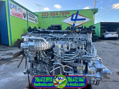 2016 Detroit DD15 Engine