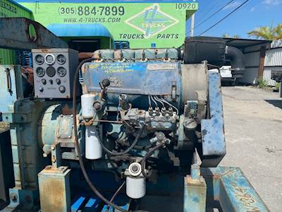 2002 Deutz F4L913 Engine