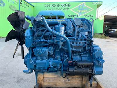 2005 International DT466E Engine