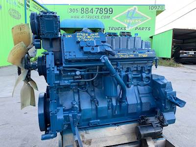 2002 International DT466E Engine