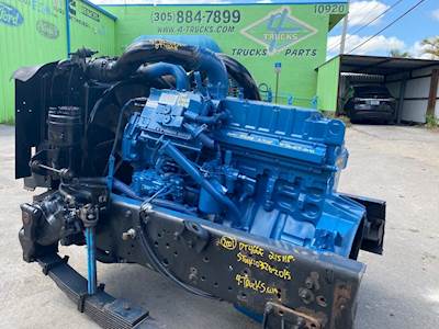 2001 International DT466E Engine