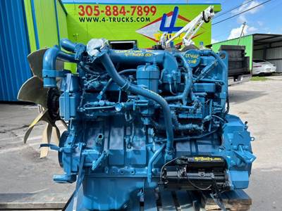 2005 International DT466E Engine