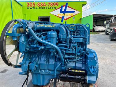 2006 International DT466E Engine