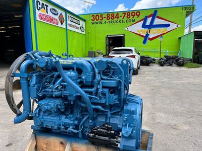 2006 International DT466E Engine