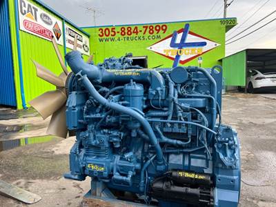 2005 International DT466E Engine