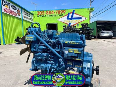 2004 International DT466E Engine