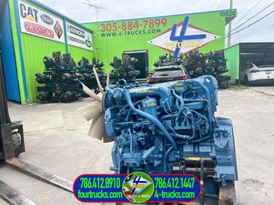 2005 International DT466E Engine