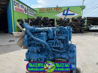 2006 International DT466E Engine