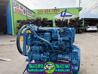 2005 International DT466E Engine