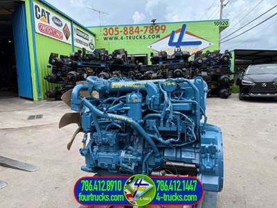 2005 International DT466E Engine