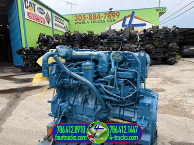 2006 International DT466E Engine