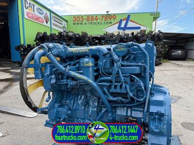 2006 International DT466E Engine