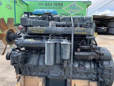 1999 Mack EM7 Engine