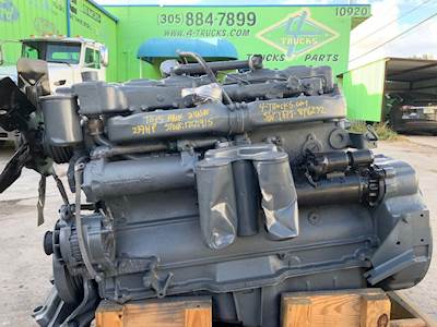 1985 Mack T675 Engine