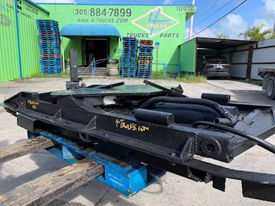 2001 BARTLETT Fifth Wheel