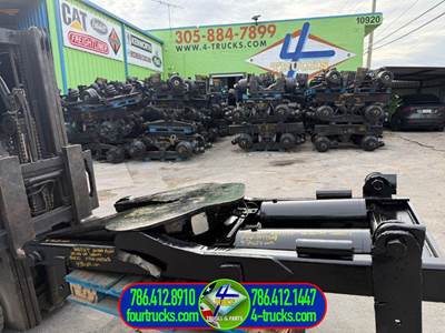 1981 BARTLETT Fifth Wheel