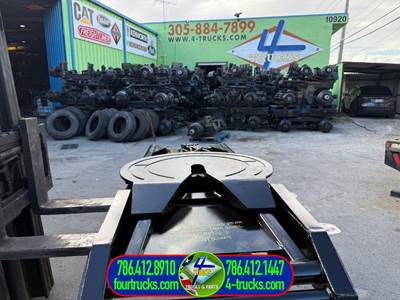 2008 BARTLETT SINGLE PISTON HYDRAULIC Fifth Wheel
